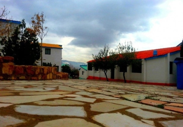 هتل دنا