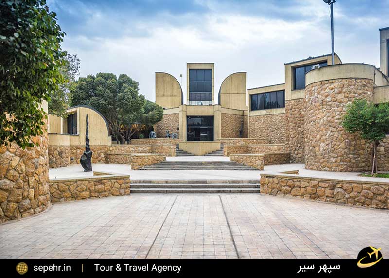 موزه هنرمندان تهران همراه با sepehr360
