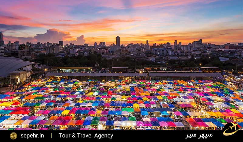 خرید در بانکوک در شب بازارهای رنگارنگ