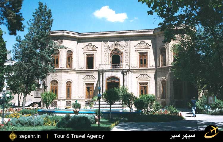 موزه آبگینه تهران- خرید بلیط هواپیما